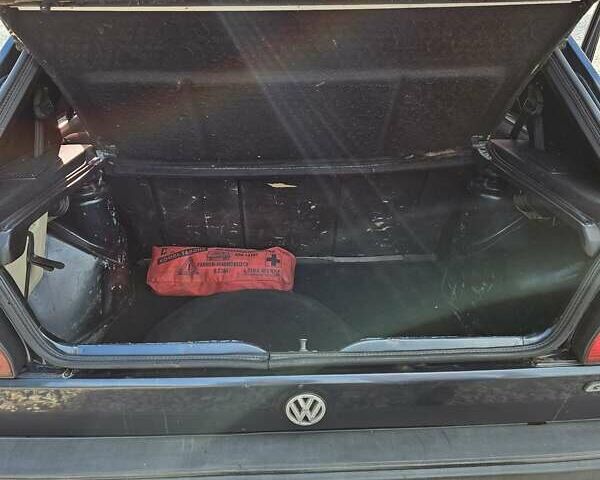 Синий Фольксваген Гольф, объемом двигателя 1.27 л и пробегом 500 тыс. км за 2300 $, фото 1 на Automoto.ua