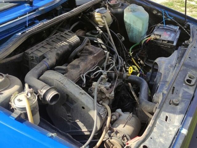 Синій Фольксваген Гольф, об'ємом двигуна 1.6 л та пробігом 3 тис. км за 1070 $, фото 6 на Automoto.ua