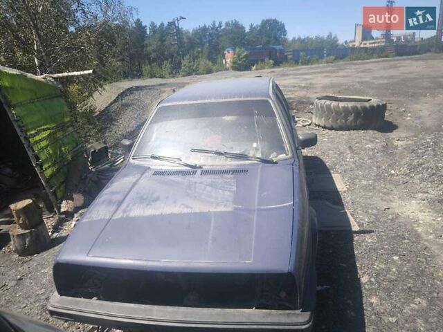 Синій Фольксваген Гольф, об'ємом двигуна 1.3 л та пробігом 300 тис. км за 397 $, фото 1 на Automoto.ua