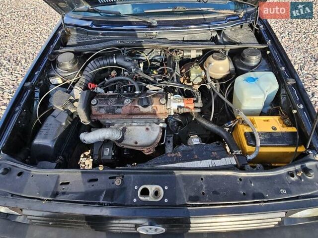 Синий Фольксваген Гольф, объемом двигателя 1.27 л и пробегом 500 тыс. км за 2300 $, фото 13 на Automoto.ua