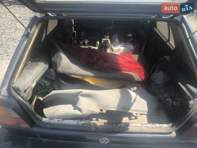 Синій Фольксваген Гольф, об'ємом двигуна 1.3 л та пробігом 300 тис. км за 397 $, фото 3 на Automoto.ua