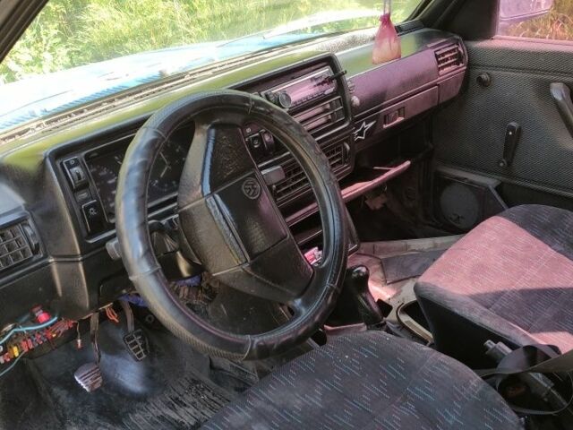 Синій Фольксваген Гольф, об'ємом двигуна 1.6 л та пробігом 3 тис. км за 1070 $, фото 3 на Automoto.ua