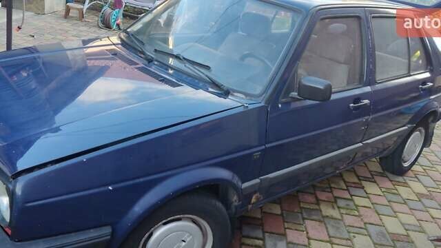 Синий Фольксваген Гольф, объемом двигателя 1.6 л и пробегом 399 тыс. км за 1200 $, фото 1 на Automoto.ua