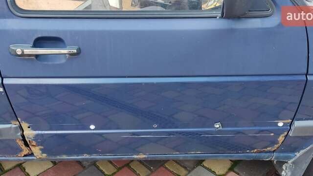 Синий Фольксваген Гольф, объемом двигателя 1.6 л и пробегом 399 тыс. км за 1200 $, фото 11 на Automoto.ua