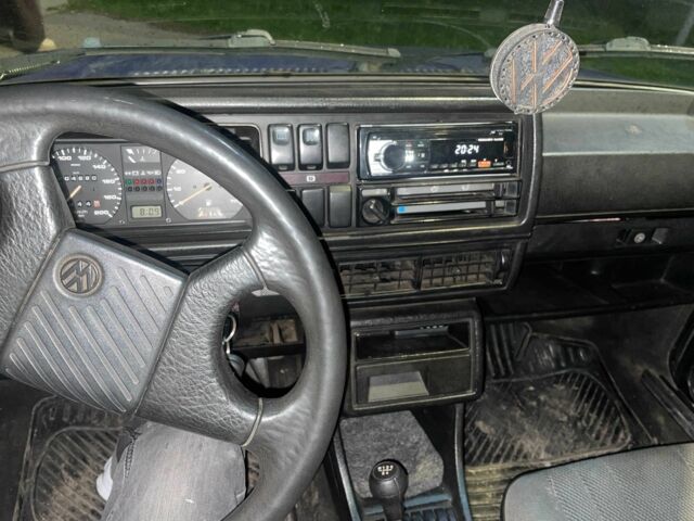 Синий Фольксваген Гольф, объемом двигателя 1.8 л и пробегом 3 тыс. км за 832 $, фото 5 на Automoto.ua