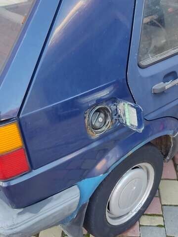 Синий Фольксваген Гольф, объемом двигателя 1.6 л и пробегом 399 тыс. км за 1200 $, фото 8 на Automoto.ua