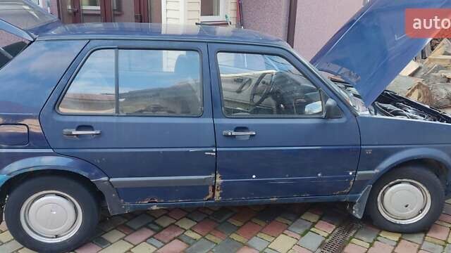 Синий Фольксваген Гольф, объемом двигателя 1.6 л и пробегом 399 тыс. км за 1200 $, фото 9 на Automoto.ua