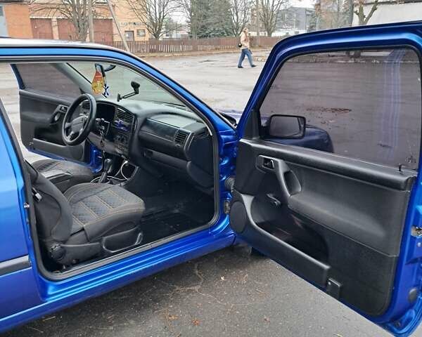 Синий Фольксваген Гольф, объемом двигателя 1.78 л и пробегом 133 тыс. км за 2800 $, фото 12 на Automoto.ua