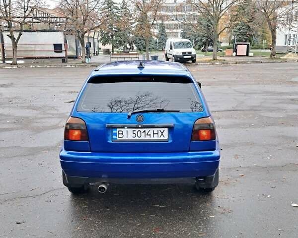 Синий Фольксваген Гольф, объемом двигателя 1.78 л и пробегом 133 тыс. км за 2800 $, фото 8 на Automoto.ua