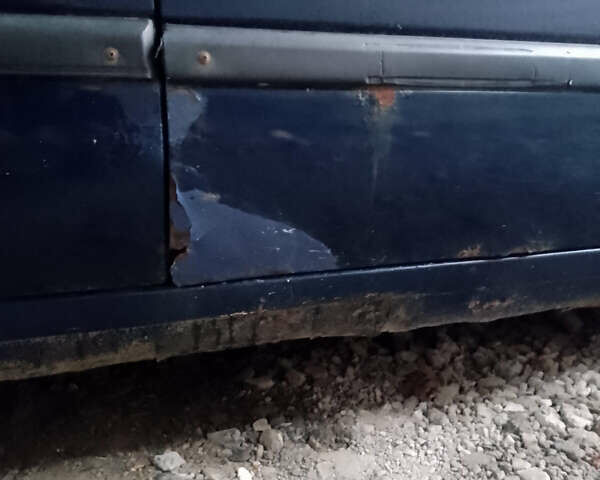 Синий Фольксваген Гольф, объемом двигателя 1.78 л и пробегом 250 тыс. км за 900 $, фото 7 на Automoto.ua