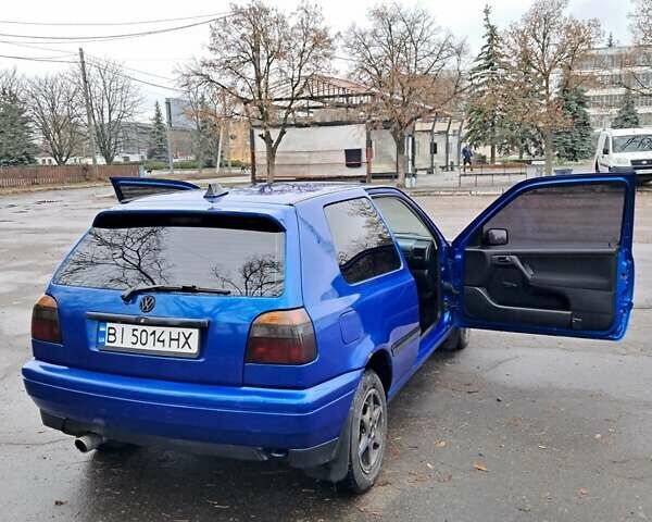 Синий Фольксваген Гольф, объемом двигателя 1.78 л и пробегом 133 тыс. км за 2800 $, фото 17 на Automoto.ua