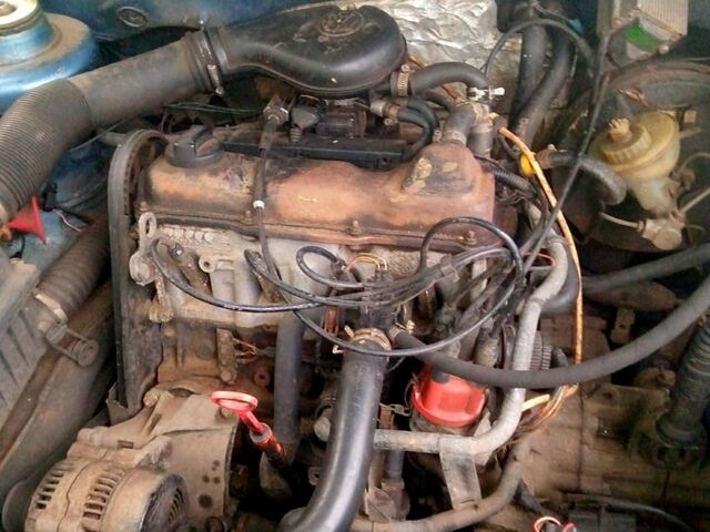 Синий Фольксваген Гольф, объемом двигателя 1.8 л и пробегом 125 тыс. км за 2000 $, фото 1 на Automoto.ua