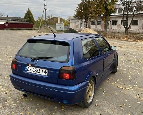 Синій Фольксваген Гольф, об'ємом двигуна 2.8 л та пробігом 69 тис. км за 2200 $, фото 1 на Automoto.ua