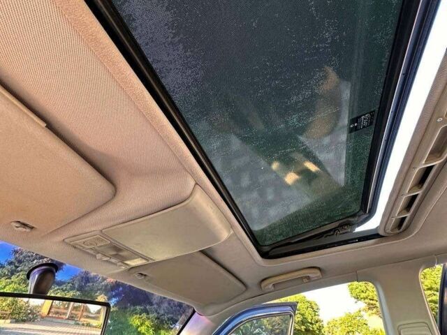 Синий Фольксваген Гольф, объемом двигателя 1.8 л и пробегом 230 тыс. км за 2400 $, фото 3 на Automoto.ua