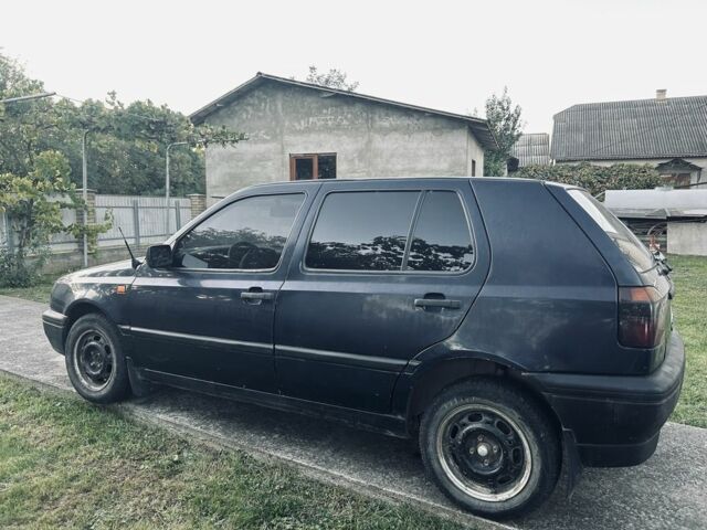 Фольксваген Гольф 1993 в Черновцах на Automoto.ua Синий Фольксваген Гольф, объемом двигателя 1.8 л и пробегом 250 тыс. км за 1700 $, фото 1 на Automoto.ua