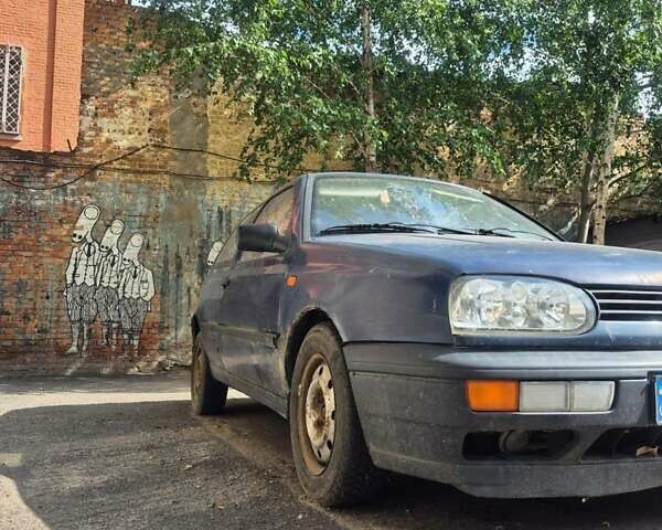 Синій Фольксваген Гольф, об'ємом двигуна 1.9 л та пробігом 250 тис. км за 2100 $, фото 7 на Automoto.ua