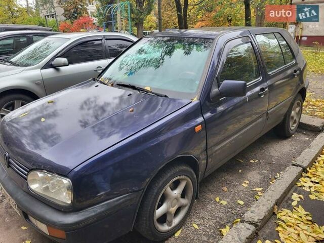 Синій Фольксваген Гольф, об'ємом двигуна 1.9 л та пробігом 250 тис. км за 2600 $, фото 6 на Automoto.ua