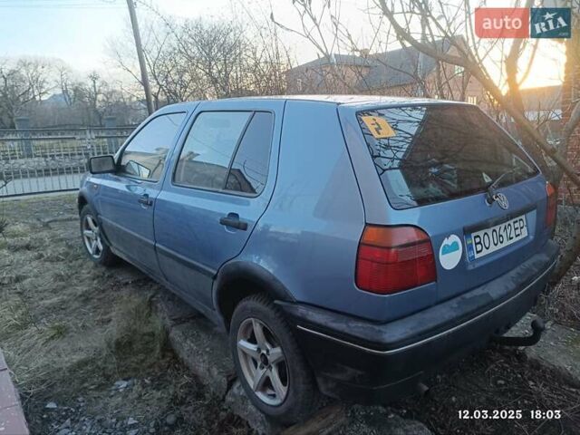 Синий Фольксваген Гольф, объемом двигателя 1.78 л и пробегом 140 тыс. км за 3500 $, фото 2 на Automoto.ua