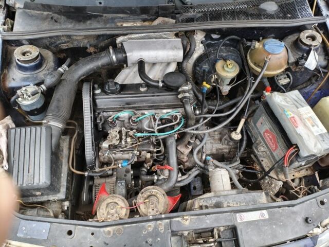 Синий Фольксваген Гольф, объемом двигателя 1.9 л и пробегом 191 тыс. км за 2700 $, фото 6 на Automoto.ua