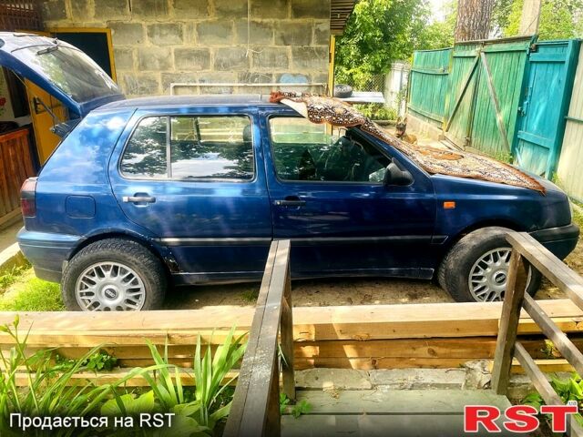 Синий Фольксваген Гольф, объемом двигателя 1.6 л и пробегом 0 тыс. км за 2360 $, фото 2 на Automoto.ua