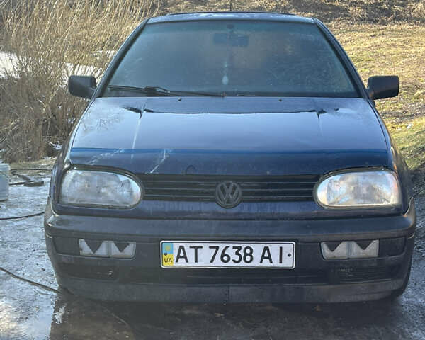 Синий Фольксваген Гольф, объемом двигателя 1.6 л и пробегом 477 тыс. км за 1399 $, фото 18 на Automoto.ua