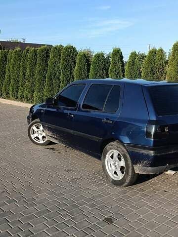 Синий Фольксваген Гольф, объемом двигателя 1.78 л и пробегом 298 тыс. км за 1999 $, фото 6 на Automoto.ua