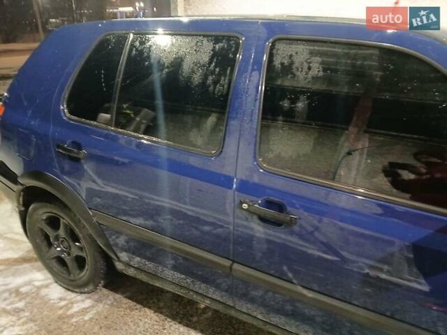 Синій Фольксваген Гольф, об'ємом двигуна 1.39 л та пробігом 280 тис. км за 3000 $, фото 14 на Automoto.ua