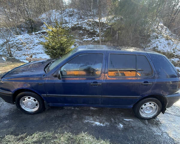 Синий Фольксваген Гольф, объемом двигателя 1.6 л и пробегом 477 тыс. км за 1399 $, фото 17 на Automoto.ua