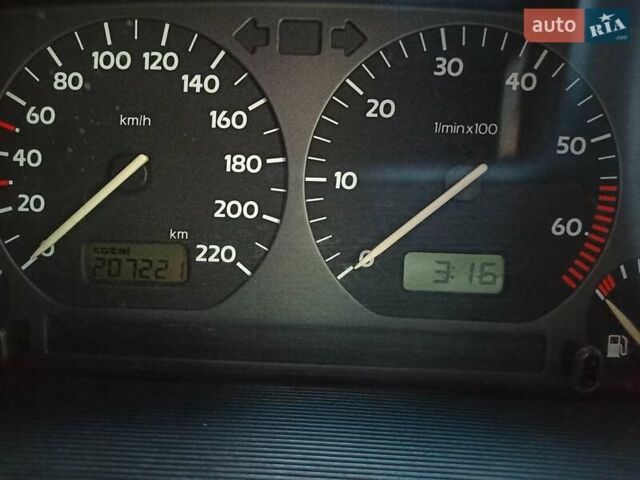 Синий Фольксваген Гольф, объемом двигателя 1.6 л и пробегом 207 тыс. км за 2200 $, фото 8 на Automoto.ua