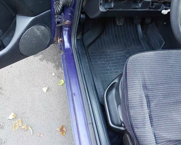 Синий Фольксваген Гольф, объемом двигателя 1.78 л и пробегом 320 тыс. км за 2300 $, фото 19 на Automoto.ua