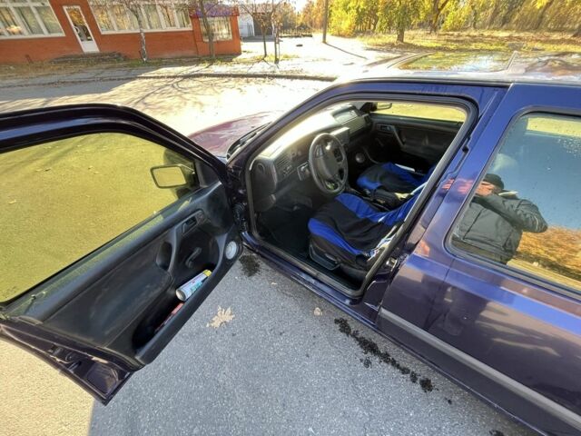 Синий Фольксваген Гольф, объемом двигателя 1.6 л и пробегом 3 тыс. км за 1300 $, фото 5 на Automoto.ua