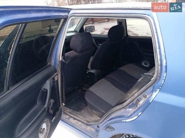 Синий Фольксваген Гольф, объемом двигателя 1.8 л и пробегом 279 тыс. км за 1700 $, фото 7 на Automoto.ua