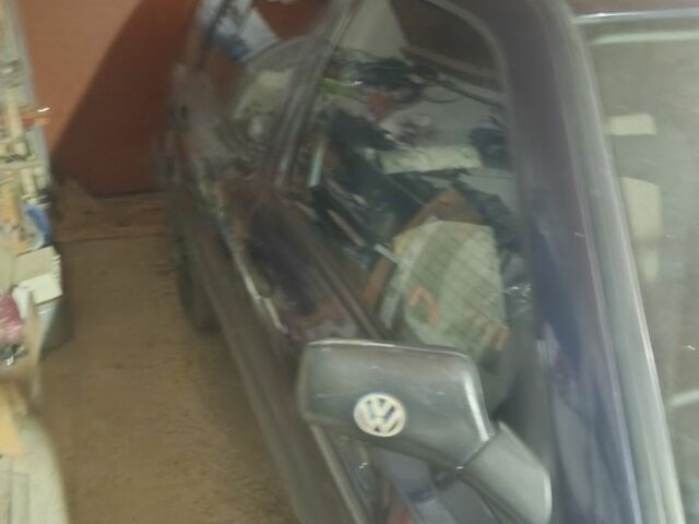 Синий Фольксваген Гольф, объемом двигателя 1.6 л и пробегом 278 тыс. км за 1950 $, фото 2 на Automoto.ua