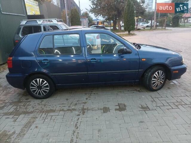 Фольксваген Гольф 1996 в Хмельницком на Automoto.ua Синий Фольксваген Гольф, объемом двигателя 1.8 л и пробегом 360 тыс. км за 2200 $, фото 8 на Automoto.ua