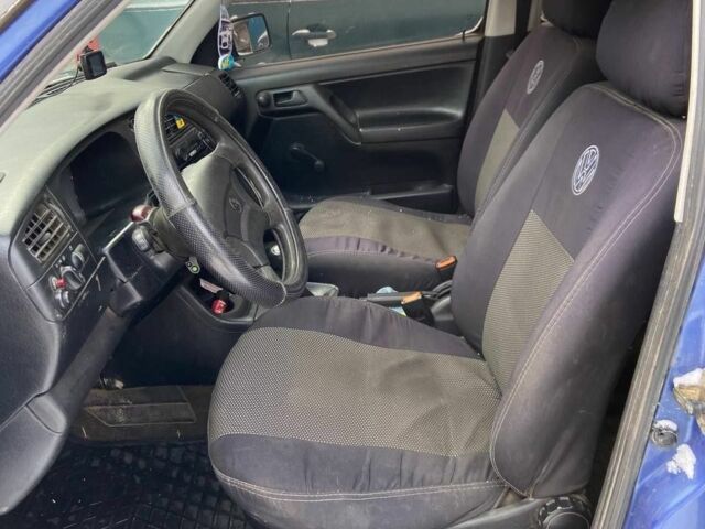 Синий Фольксваген Гольф, объемом двигателя 1.8 л и пробегом 279 тыс. км за 1700 $, фото 7 на Automoto.ua