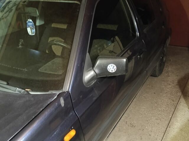 Синий Фольксваген Гольф, объемом двигателя 1.6 л и пробегом 278 тыс. км за 1950 $, фото 1 на Automoto.ua