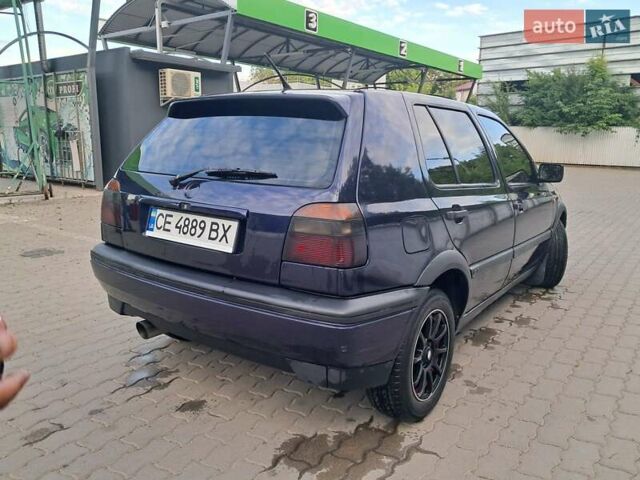 Синий Фольксваген Гольф, объемом двигателя 1.6 л и пробегом 300 тыс. км за 2800 $, фото 3 на Automoto.ua