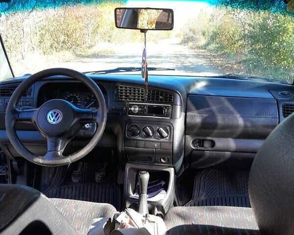 Синій Фольксваген Гольф, об'ємом двигуна 1.39 л та пробігом 270 тис. км за 2099 $, фото 10 на Automoto.ua