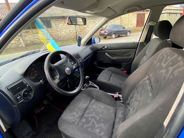 Синий Фольксваген Гольф, объемом двигателя 1.4 л и пробегом 0 тыс. км за 3600 $, фото 9 на Automoto.ua