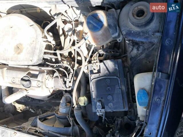 Синій Фольксваген Гольф, об'ємом двигуна 1.39 л та пробігом 270 тис. км за 2250 $, фото 2 на Automoto.ua
