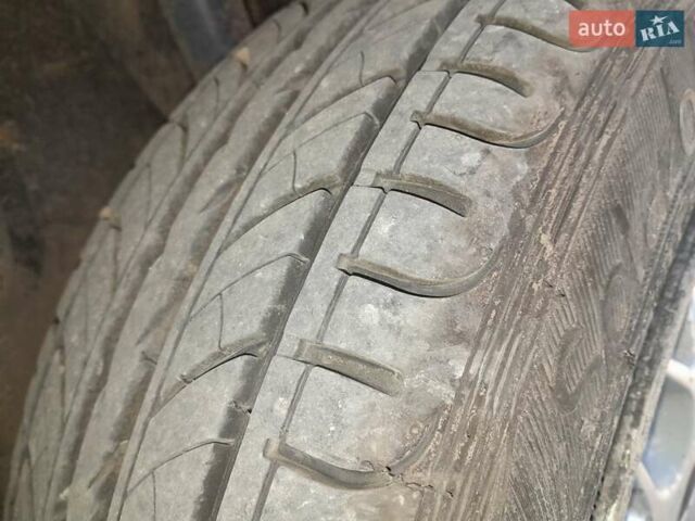 Синій Фольксваген Гольф, об'ємом двигуна 1.39 л та пробігом 270 тис. км за 2099 $, фото 12 на Automoto.ua