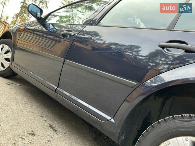 Синій Фольксваген Гольф, об'ємом двигуна 1.39 л та пробігом 218 тис. км за 3650 $, фото 25 на Automoto.ua