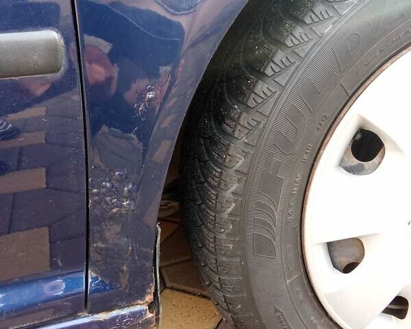 Синий Фольксваген Гольф, объемом двигателя 1.6 л и пробегом 346 тыс. км за 2300 $, фото 3 на Automoto.ua