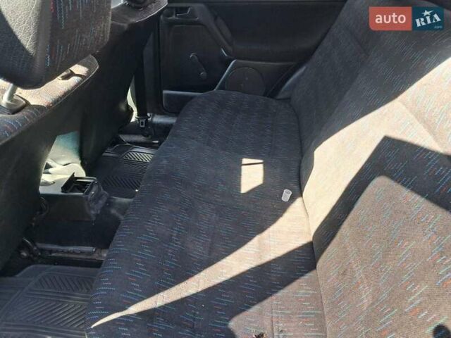 Синій Фольксваген Гольф, об'ємом двигуна 1.39 л та пробігом 270 тис. км за 2250 $, фото 3 на Automoto.ua