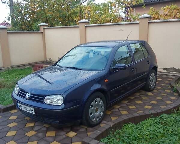 Синий Фольксваген Гольф, объемом двигателя 1.6 л и пробегом 346 тыс. км за 2300 $, фото 6 на Automoto.ua