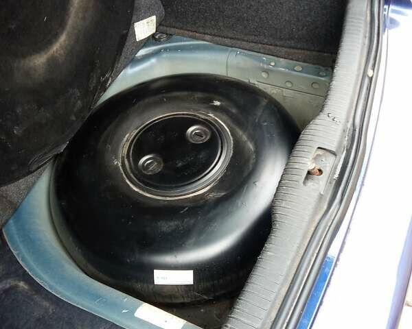 Синий Фольксваген Гольф, объемом двигателя 1.6 л и пробегом 346 тыс. км за 2300 $, фото 18 на Automoto.ua