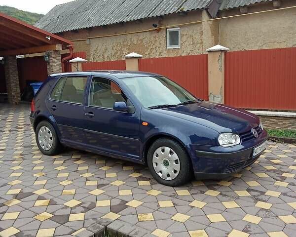 Синий Фольксваген Гольф, объемом двигателя 1.6 л и пробегом 346 тыс. км за 2300 $, фото 24 на Automoto.ua