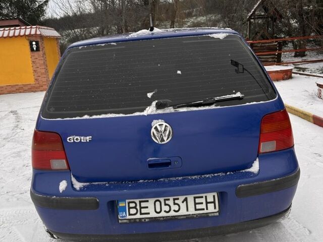 Синій Фольксваген Гольф, об'ємом двигуна 1.3 л та пробігом 200 тис. км за 3000 $, фото 3 на Automoto.ua