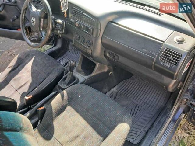 Синій Фольксваген Гольф, об'ємом двигуна 1.39 л та пробігом 270 тис. км за 2250 $, фото 7 на Automoto.ua