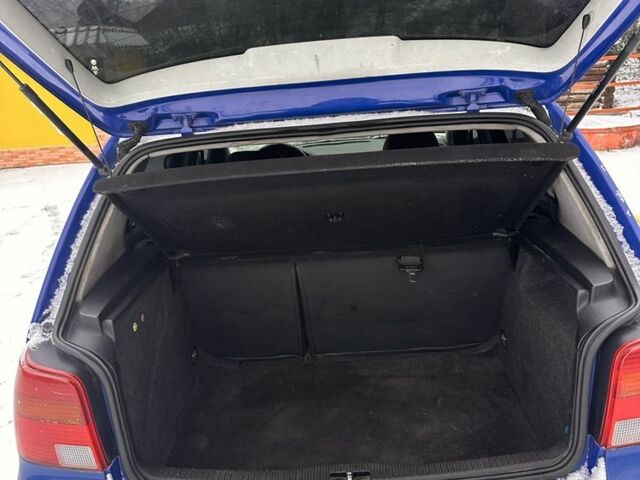 Синій Фольксваген Гольф, об'ємом двигуна 1.3 л та пробігом 200 тис. км за 3000 $, фото 6 на Automoto.ua